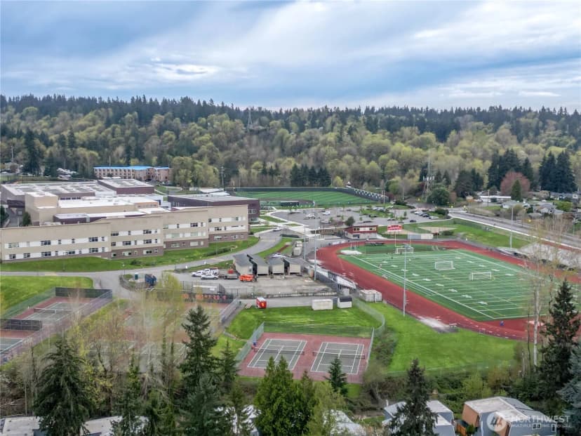 Property photo for 12607 Se 41st Place #h207, Bellevue photo 25