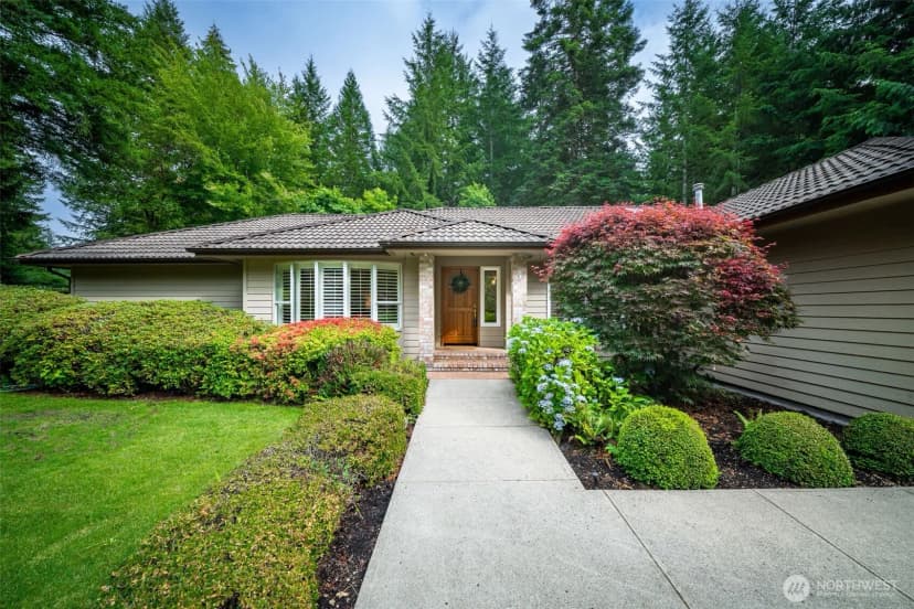 Property photo for 5608 Ridge High Court Sw, Olympia photo 2