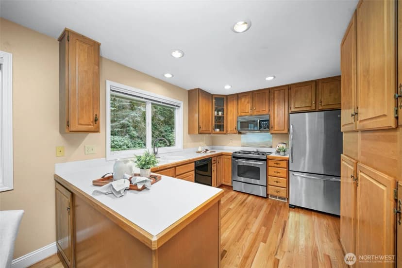 Property photo for 5608 Ridge High Court Sw, Olympia photo 10