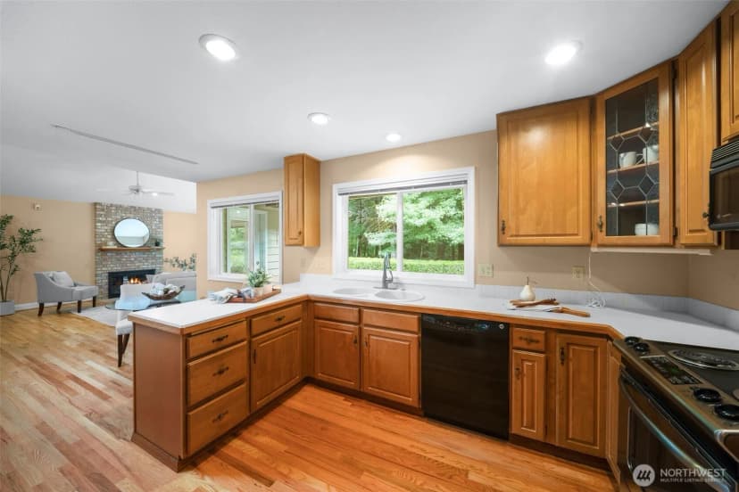 Property photo for 5608 Ridge High Court Sw, Olympia photo 11