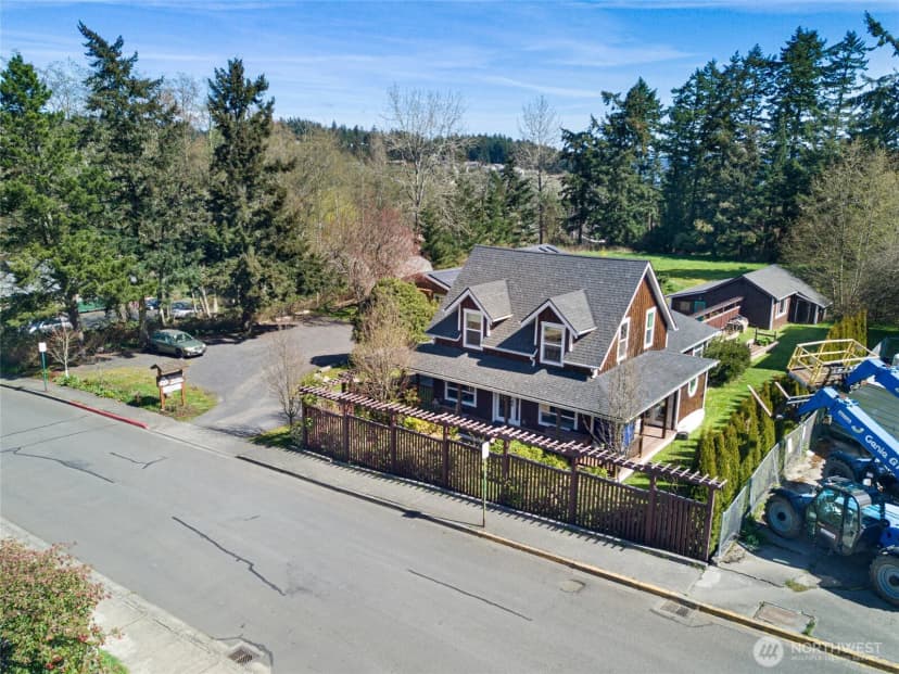 Property photo for 326 Carter St, San Juan Island photo 2