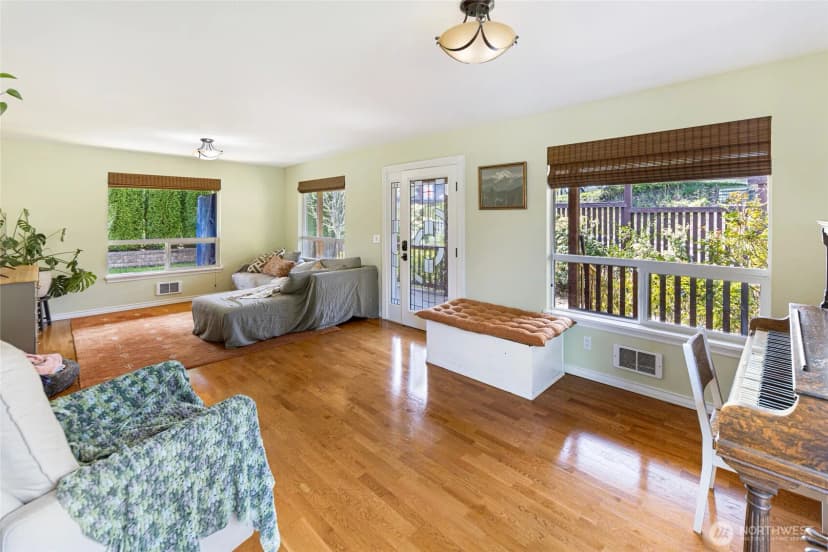 Property photo for 326 Carter St, San Juan Island photo 28