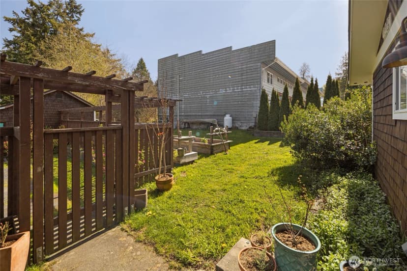 Property photo for 326 Carter St, San Juan Island photo 40