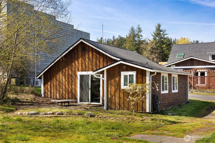 Property photo for 326 Carter St, San Juan Island photo 24