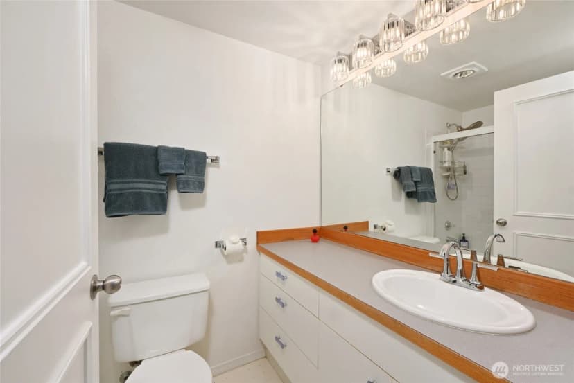 Property photo for 3435 California Avenue Sw #303, Seattle photo 22