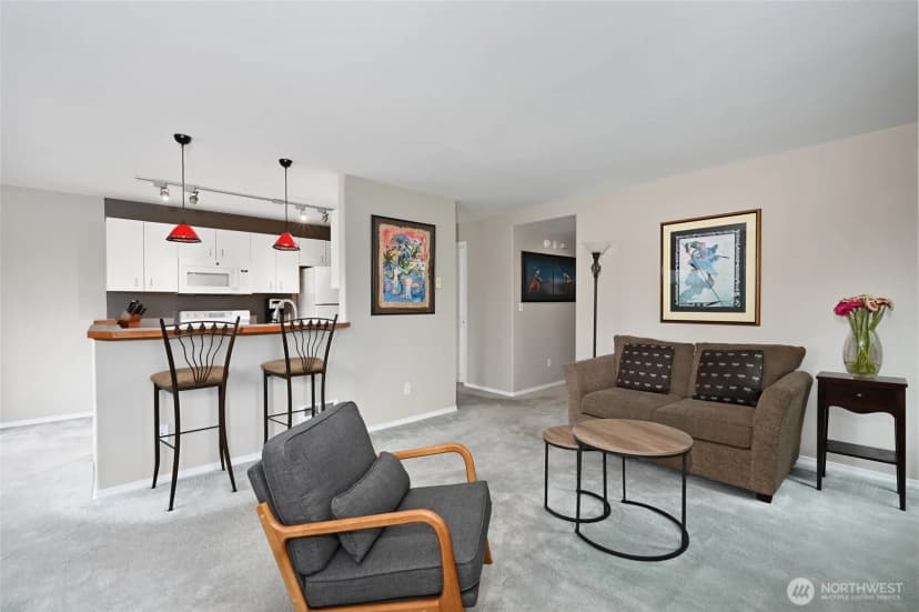 Property photo for 3435 California Avenue Sw #303, Seattle photo 10