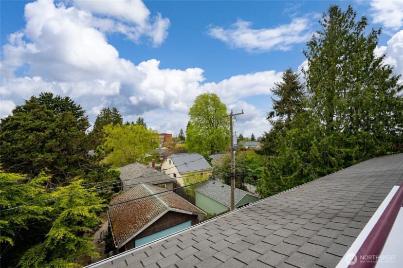 Property photo for 3435 California Avenue Sw #303, Seattle photo 29