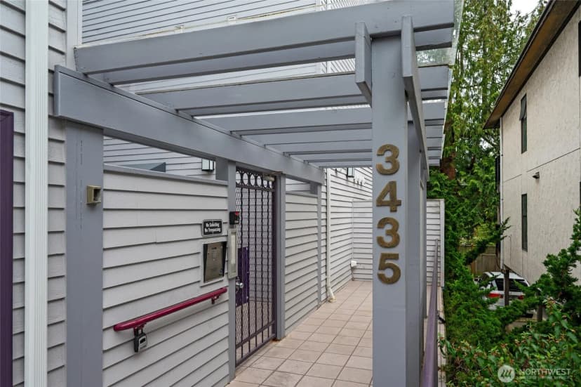 Property photo for 3435 California Avenue Sw #303, Seattle photo 3