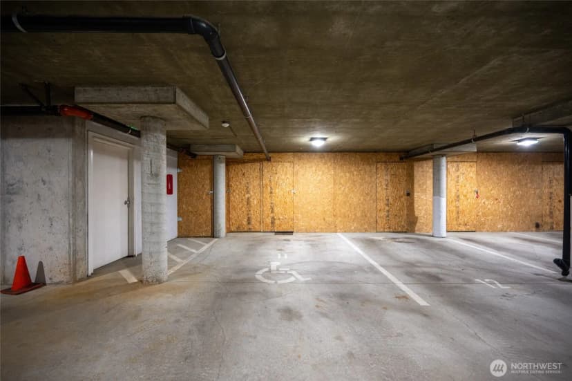 Property photo for 3435 California Avenue Sw #303, Seattle photo 37