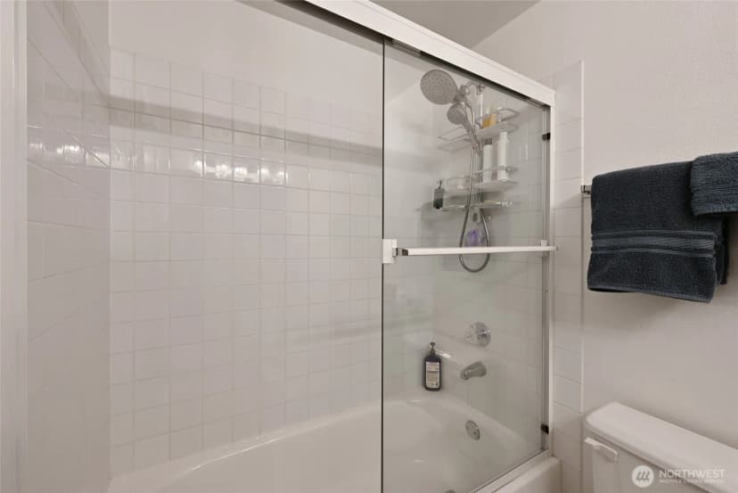 Property photo for 3435 California Avenue Sw #303, Seattle photo 23