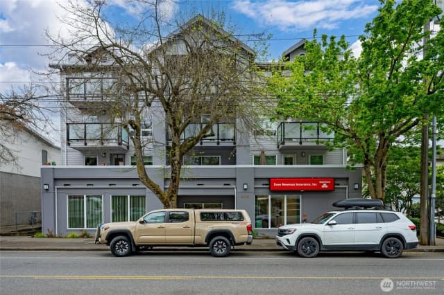 Property photo for 3435 California Avenue Sw #303, Seattle