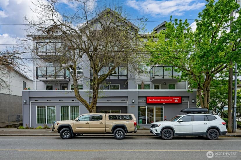 Property photo for 3435 California Avenue Sw #303, Seattle