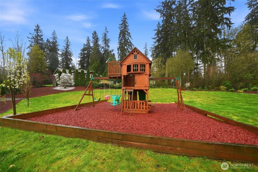 Property photo for 10932 206th Street Se, Snohomish photo 35