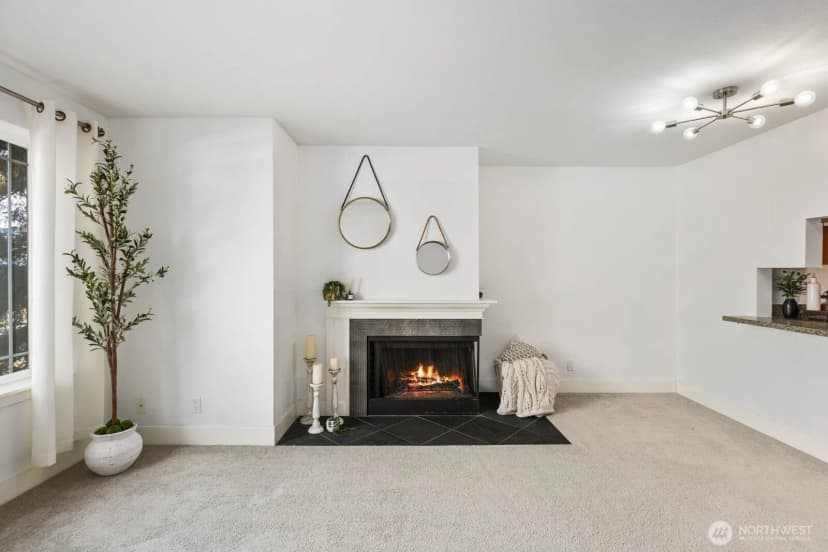Property photo for 937 N 200th Street #b 203, Shoreline photo 8