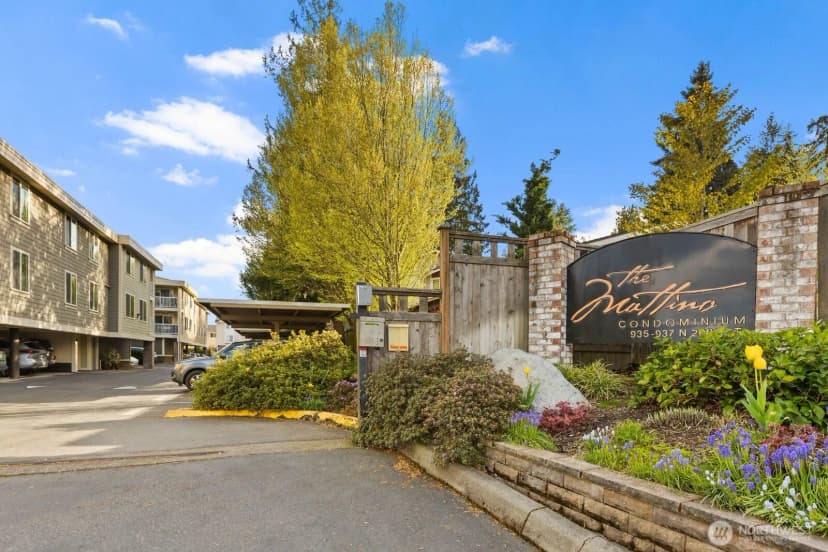 Property photo for 937 N 200th Street #b 203, Shoreline