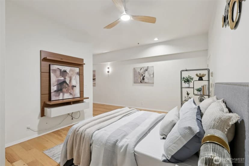 Property photo for 526 1st Avenue S #405, Seattle photo 8