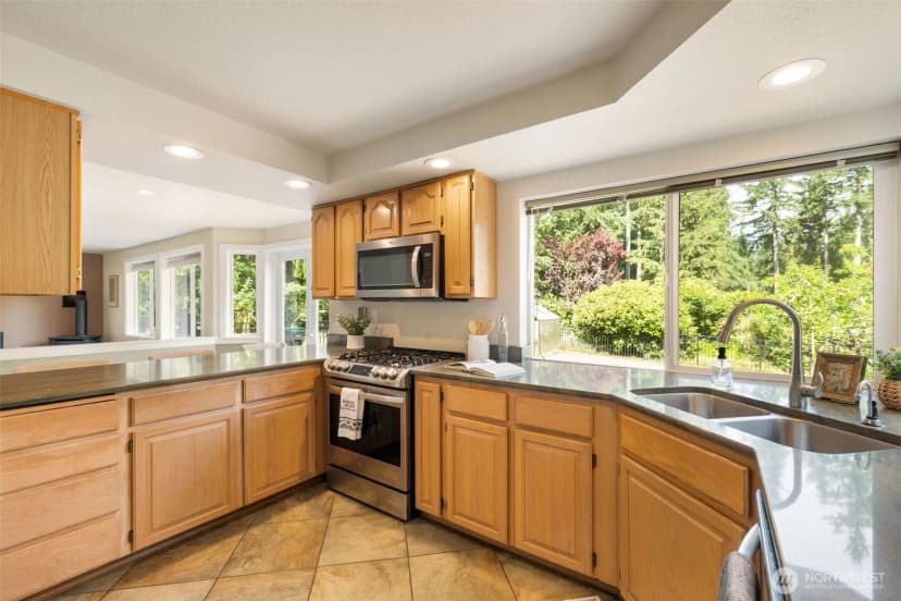 Property photo for 5802 Troon Avenue Sw, Port Orchard photo 13