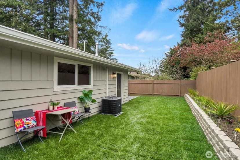 Property photo for 19326 66th Avenue W, Lynnwood photo 31