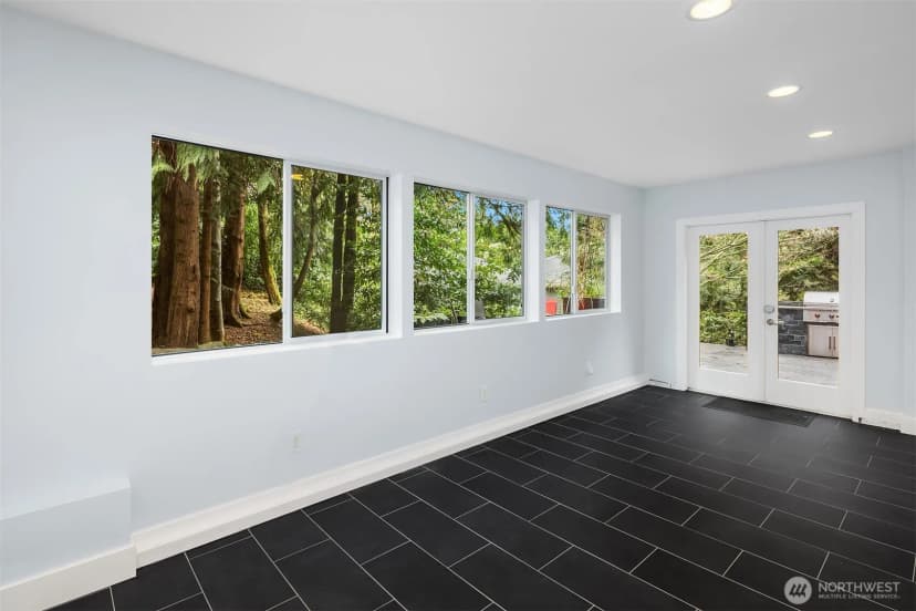 Property photo for 1534 Hillside Drive Se, Issaquah photo 26