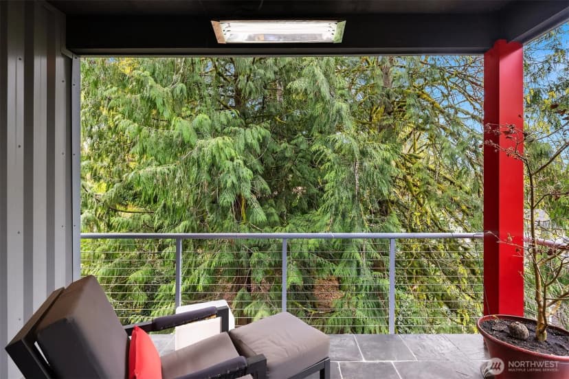 Property photo for 1534 Hillside Drive Se, Issaquah photo 20