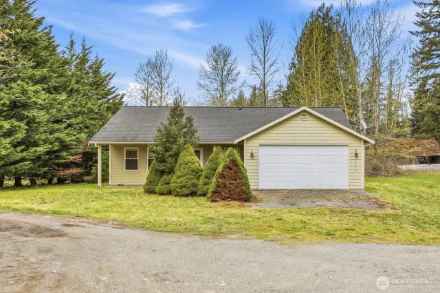 Property photo for 1300 Cascade Street, Darrington