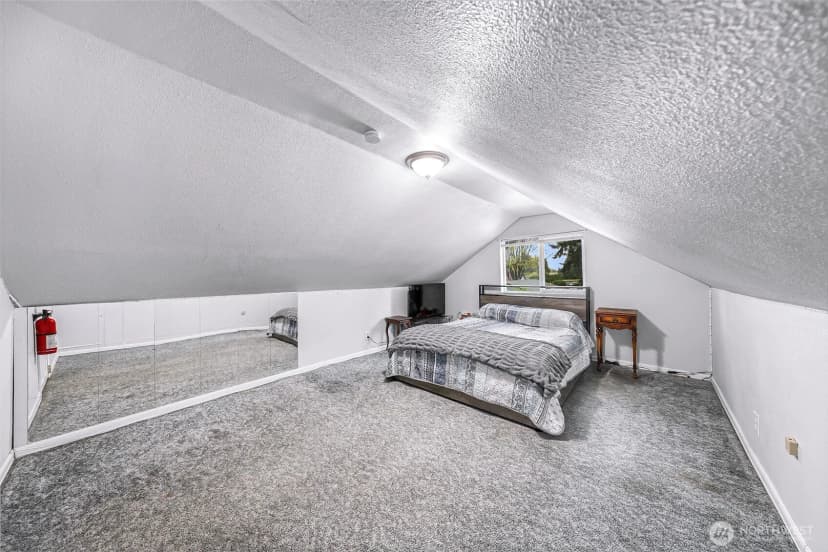 Property photo for 6981 Hannegan Road, Lynden photo 18