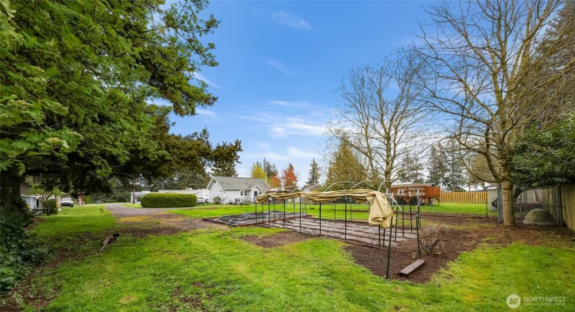 Property photo for 6981 Hannegan Road, Lynden photo 24
