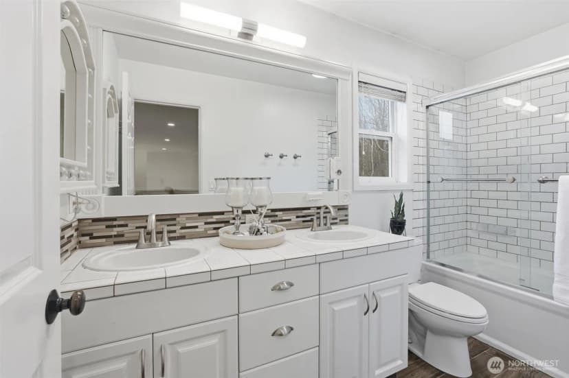 Property photo for 928 271st Avenue Se, Sammamish photo 31