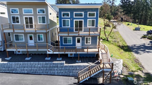 Property photo for 621 Finnegan Way, Friday Harbor