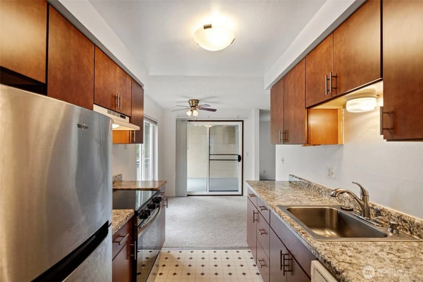 Property photo for 5620 200th Street Sw #a102, Lynnwood photo 6