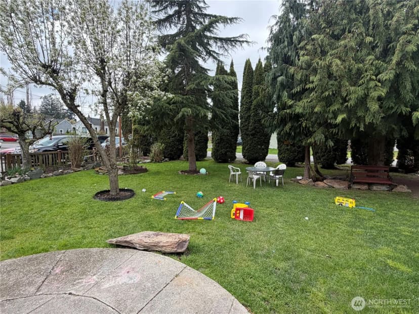 Property photo for 1414 S 7th Street, Mount Vernon photo 18