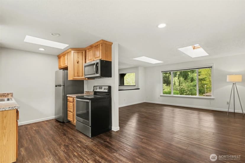Property photo for 19309 65th Street E, Bonney Lake photo 3