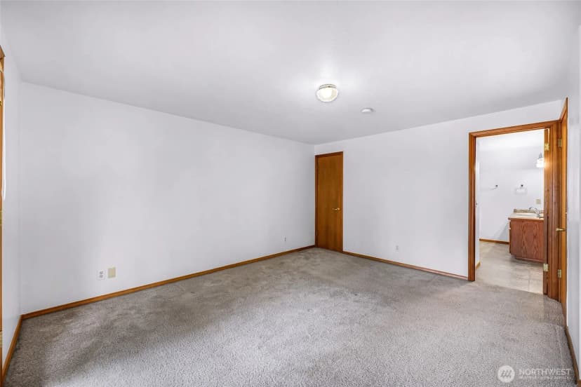 Property photo for 1356 Welling Rd, Bellingham photo 26