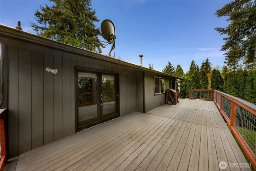 Property photo for 1356 Welling Rd, Bellingham photo 11