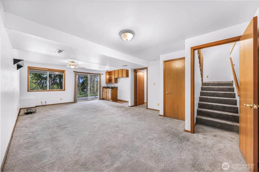 Property photo for 1356 Welling Rd, Bellingham photo 28