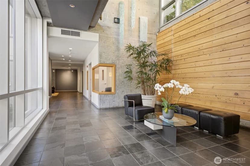 Property photo for 2717 Western Avenue #8020, Seattle photo 20