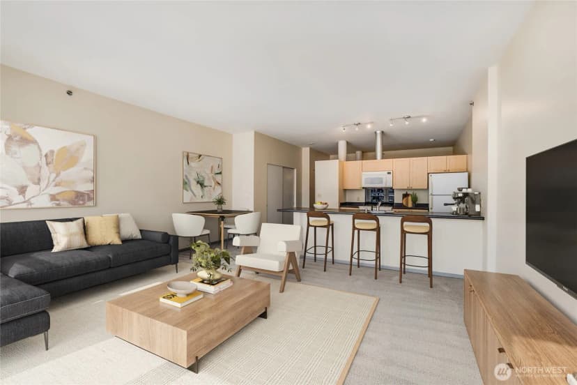 Property photo for 2717 Western Avenue #8020, Seattle photo 8