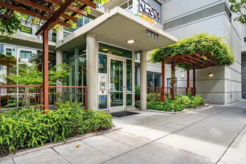 Property photo for 2717 Western Avenue #8020, Seattle photo 18