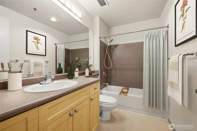 Property photo for 2717 Western Avenue #8020, Seattle photo 15