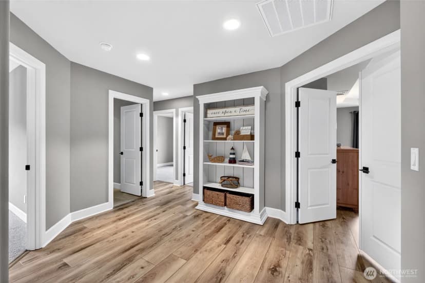 Property photo for 14207 Overlook Drive E, Bonney Lake photo 32
