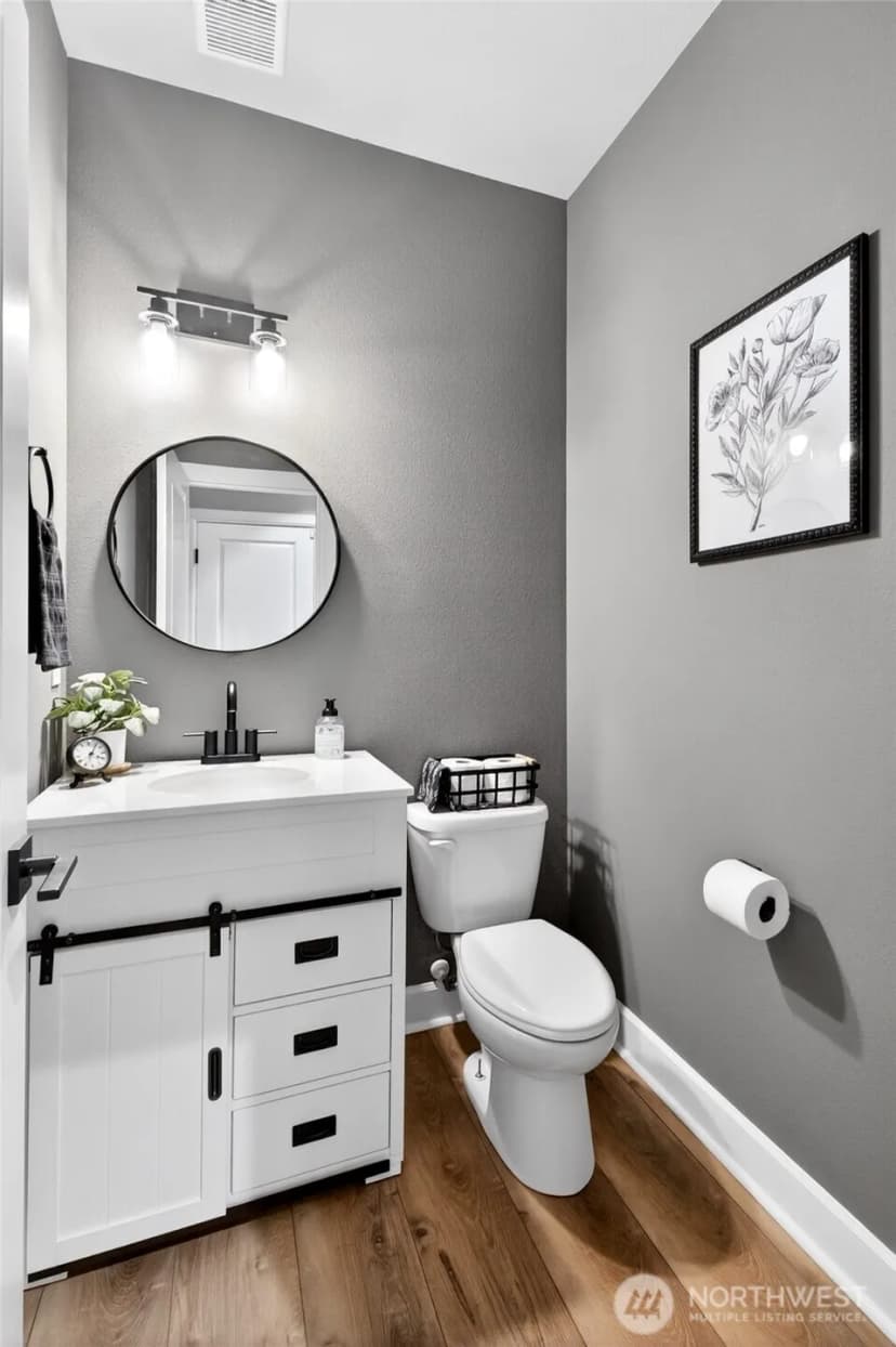 Property photo for 14207 Overlook Drive E, Bonney Lake photo 9