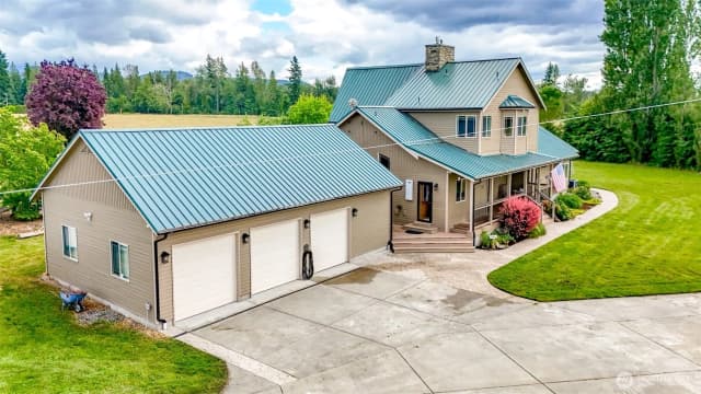 Property photo for 47335 260th Avenue Se, Enumclaw photo 3