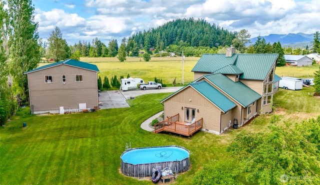 Property photo for 47335 260th Avenue Se, Enumclaw photo 4
