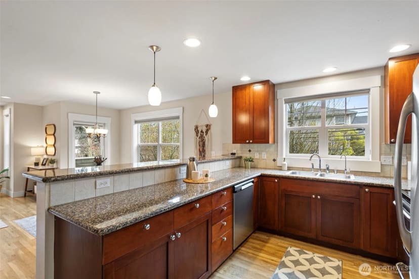 Property photo for 9501 Interlake Avenue N, Seattle