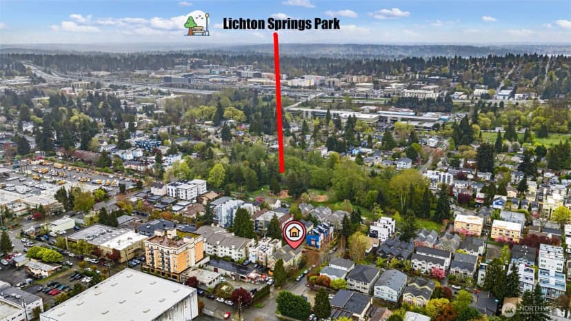 Property photo for 9501 Interlake Avenue N, Seattle photo 3