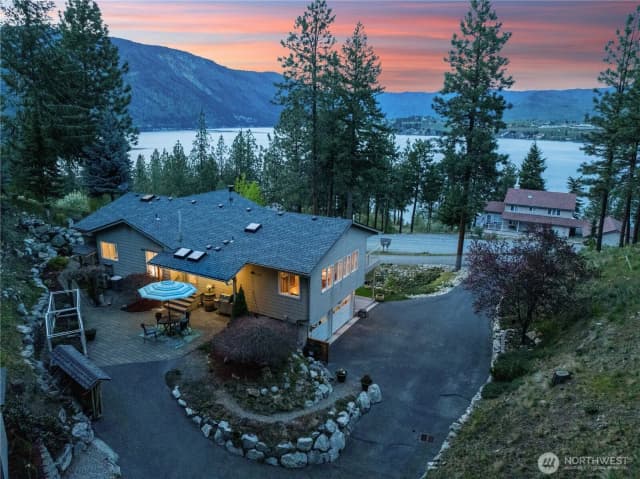 Property photo for 7379 Ridgeview Drive, Chelan photo 2