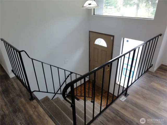 Property photo for 523 160th Street E, Tacoma photo 3
