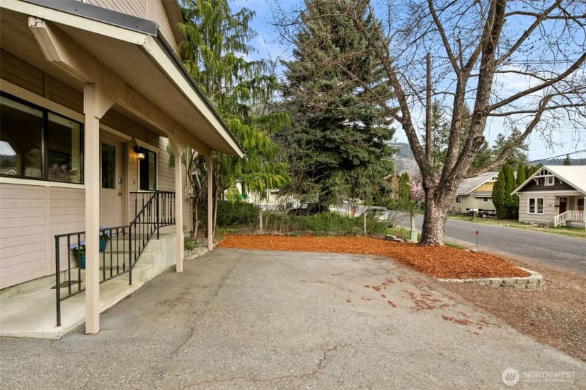 Property photo for 127 Mill Street, Leavenworth photo 31