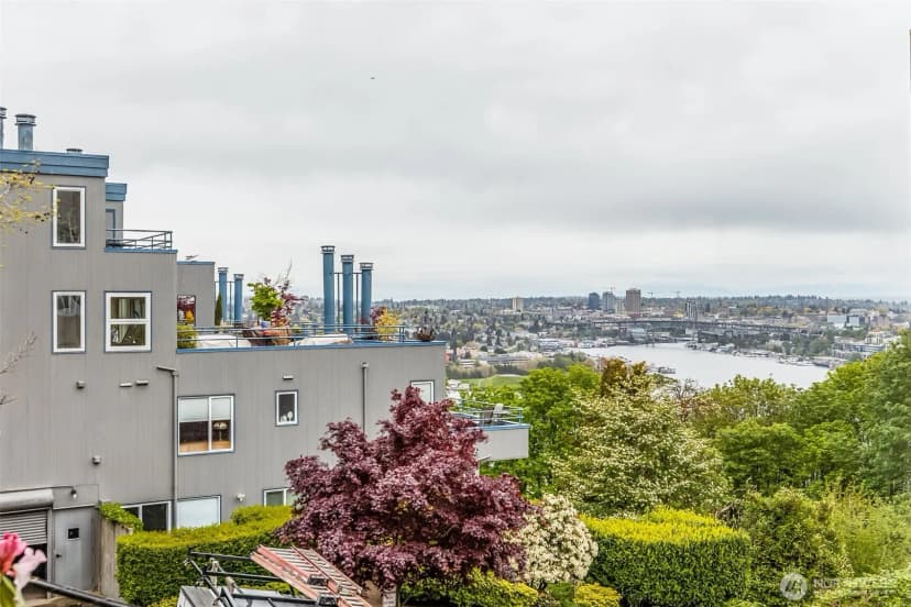 Property photo for 1800 Taylor Avenue N #305, Seattle photo 2