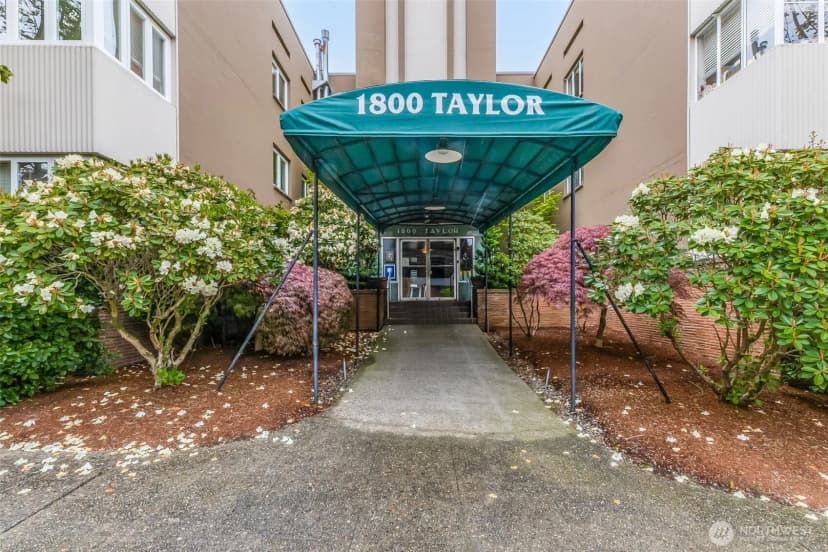 Property photo for 1800 Taylor Avenue N #305, Seattle photo 3